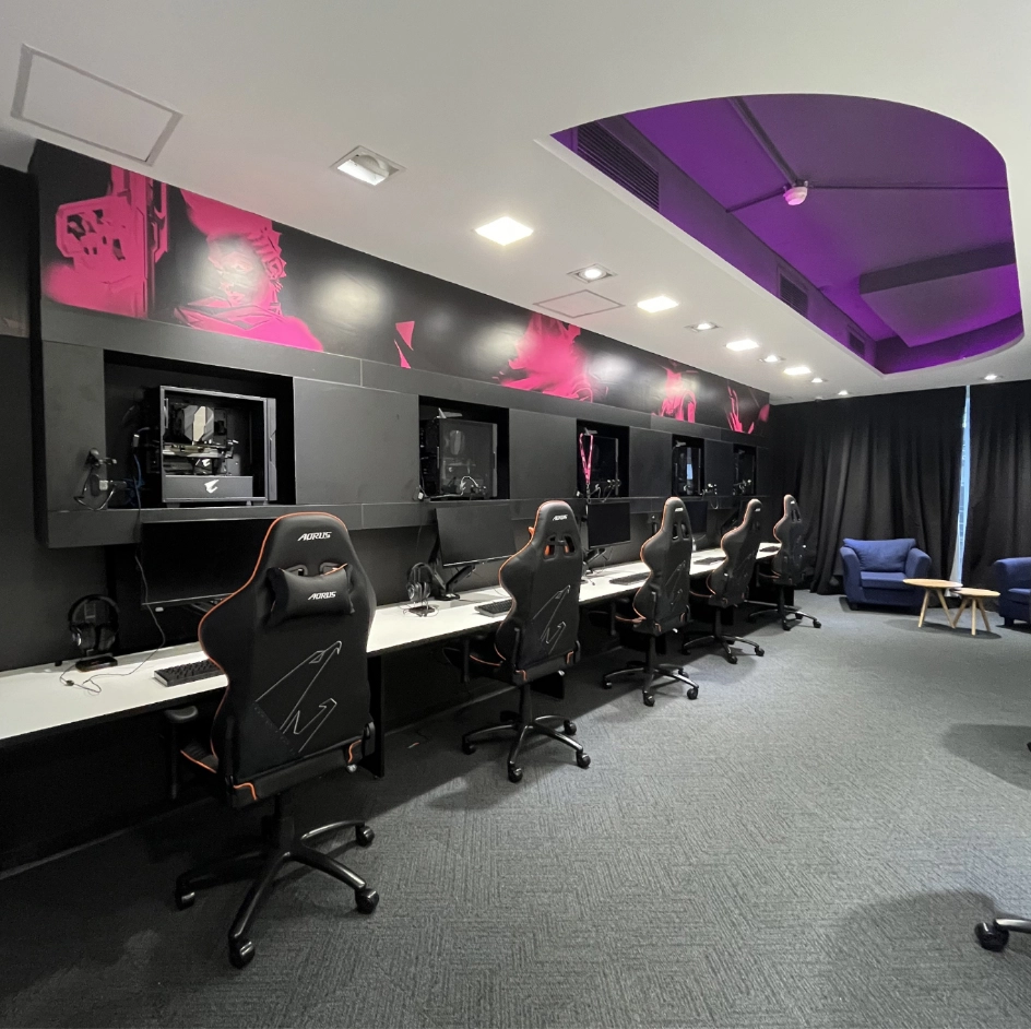 Imagen de la obra KRÜ ESPORTS